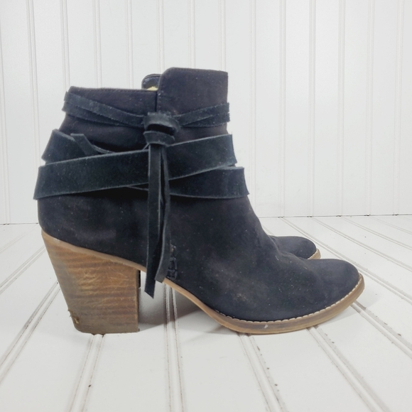 Dolce Vita DV8 Jennie Tasseled Suede Almond Toe Block Heel Bootie B375 - Picture 5 of 12